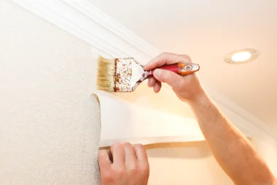 Pose de papier peint à Pruines — revêtements muraux et toiles de verre